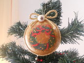 Medaglione natalizio dorato decorato a mano