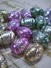 23 Perline Foro Grande in Alluminio inciso Mix di colori