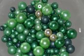 Perle mix forme tonalità verde