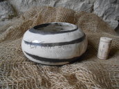 piatto tondo in ceramica raku bianco fatto a mano