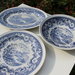 Set piatti e piatti da portata in ceramica inglese smaltata blu