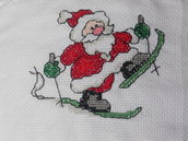 Babbo Natale sugli sci ricamato a mano