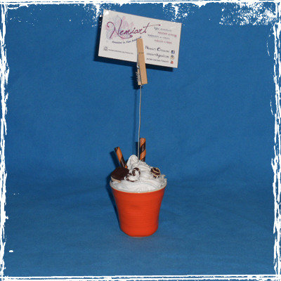 Portafoto bicchierino ammaccato effetto panna e decorazioni in fimo Portafoto bicchierino ammaccato effetto panna e decorazioni in fimo