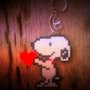 simpatico portachiavi con Snoopy realizzato in hama beads ( pyssla)