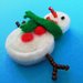Spilla natalizia 'Pupazzo di neve sciarpetta verde' in feltro