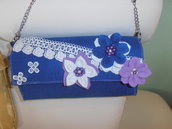  incantevole e romantica piccola  borsa in feltro bluette