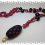 Collana con perle decorate a mano