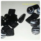 Perle vetro mix-nero misura medio-piccola  