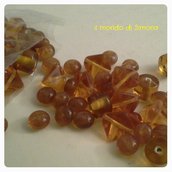 Perle di vetro mix-giallo/ambra misura medio-piccola  