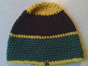 cappello in lana fatto a mano all'uncinetto C050
