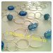 collana lunga alluminio e perle di vetro azzurro