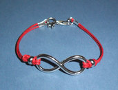 Infinity San Valentino - Braccialetto linea Infinito con beads silver tone e cordino cerato rosso