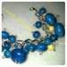 bracciale catena e perle di legno azzurro