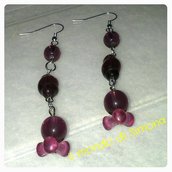 orecchini pendenti perle di vetro viola