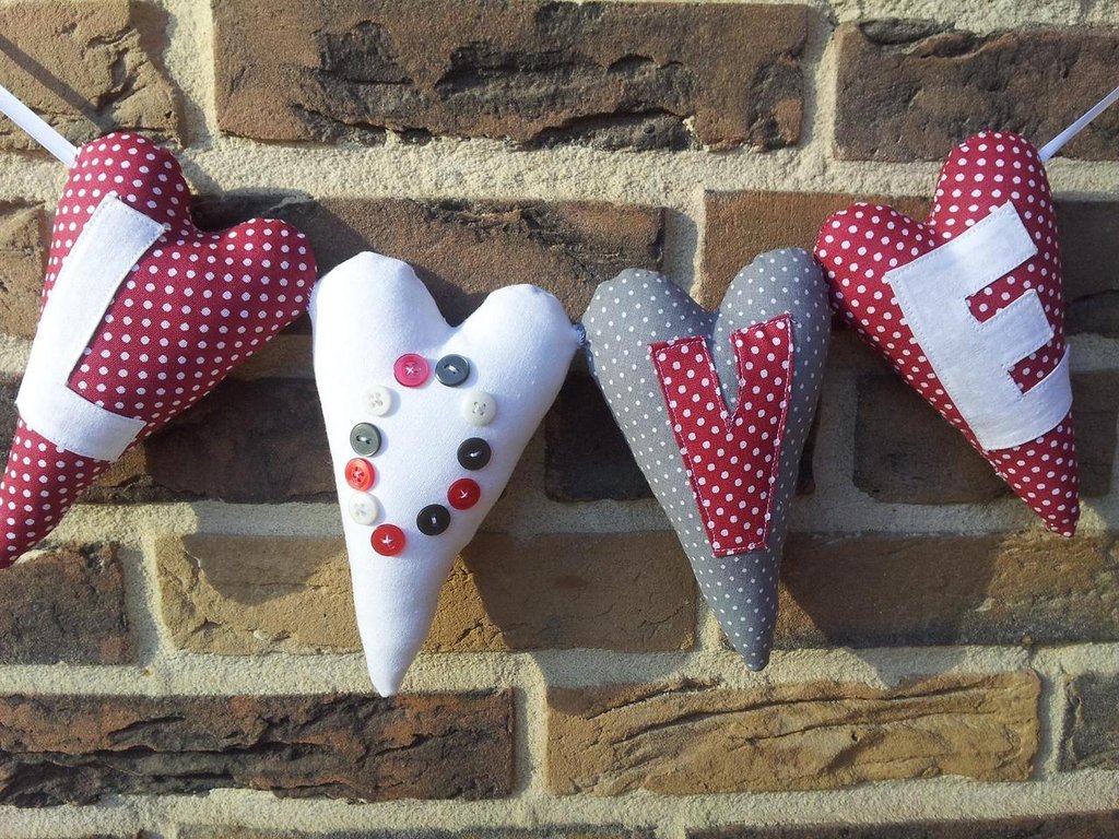 Lavoretti per san valentino la ghirlanda di cuori fantavolando