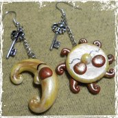 Orecchini pendenti Sole e Luna Key in fimo con monachella, handmade.
