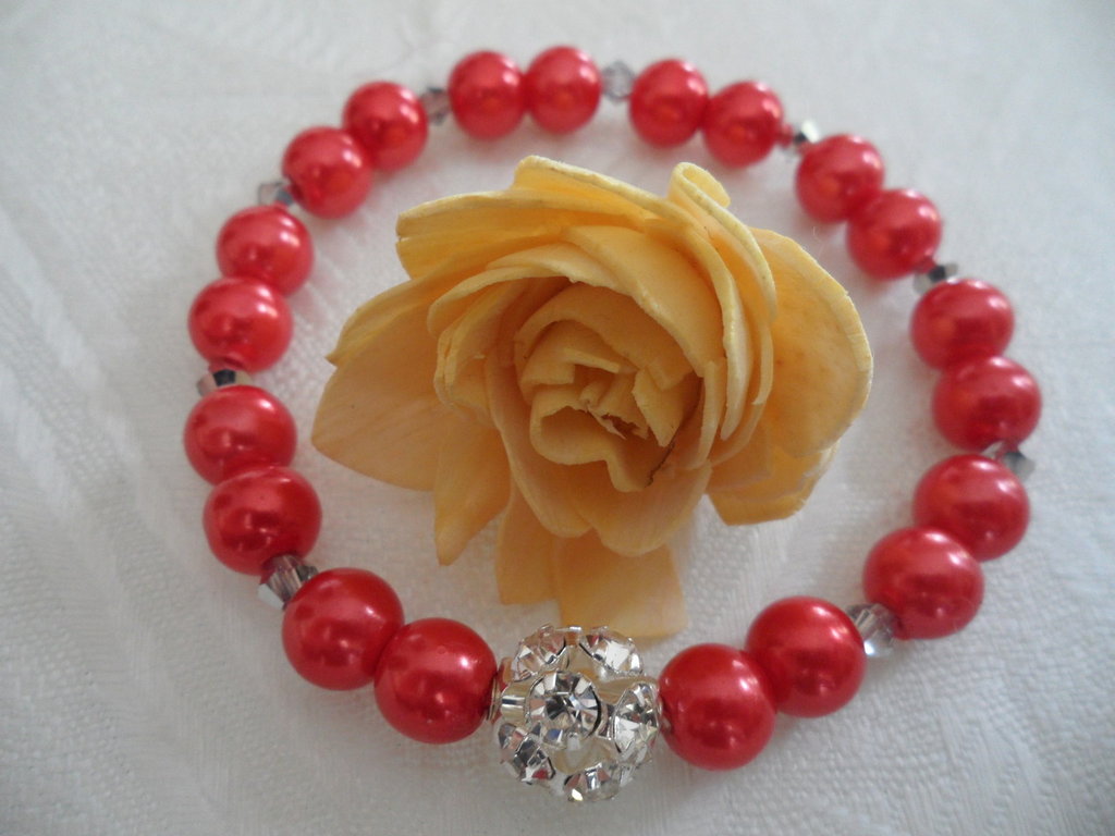 COMNICO Cerchietto Natalizio Con Perle Rosse, Verdi E Strass – Fascia Elegante Per Feste E Regali