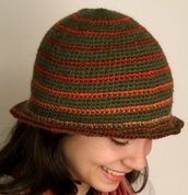 cappello di lana all'uncinetto