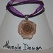 collana con rosa in porcellana fredda Memole design