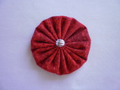 Yo-yo circolare (diametro 6 cm) di stoffa color rosso