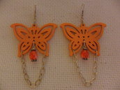 Orecchini con farfalla arancione