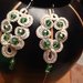 Orecchini bianco -perla con pietre verde smeraldo
