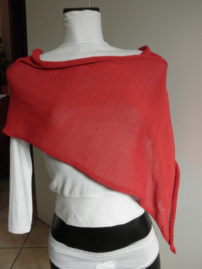 Poncho Boni oversize con cappuccioMackintosh in Cotone di colore Rosso Donna Abbigliamento da Maglieria da Poncho e abiti modello poncho 