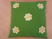 cuscino verde primavera con margherite