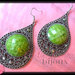 Orecchini pendenti a goccia verdi color argento con strass (ANALLERGICI)