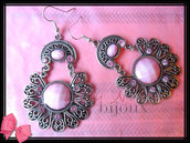 Orecchini pendenti rosa  color argento con strass rosa (ANALLERGICI)