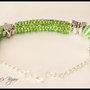 Bracciale con perle foro largo e strass verde chiaro