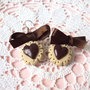 *IN OFFERTA* Orecchini biscotti con cuore di cioccolato realizzati in fimo, con fiocchetti in raso marroni