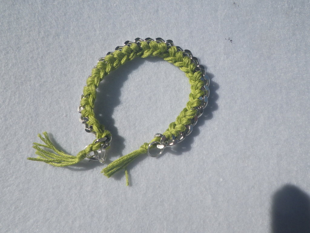 Bracciale con ciondolo arcobaleno in zirconia cubica in oro 14 carati