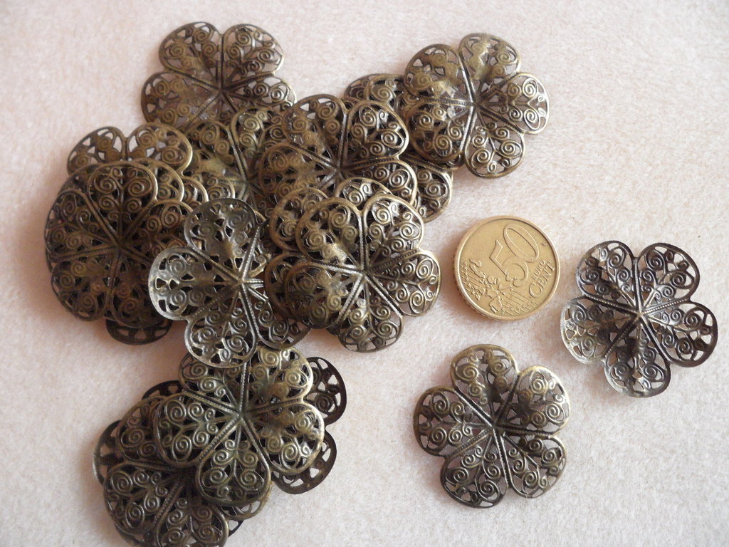 10pz FARFALLA BRONZATA FILIGRANA - Materiali - Bigiotteria - di Mag