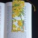 Segnalibro di carta con mimose