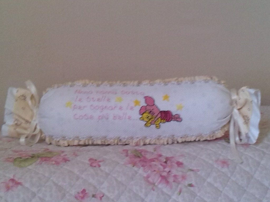 Cuscino Rotondo A Forma Di Caramella – Istruzioni E Modello - Tessuti Fai Da Te