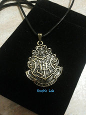 Collana Stemma Hogwarts in Oro Antico Harry Potter