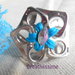 Anello a fiore con linguette delle lattine fatto a mano azzurro