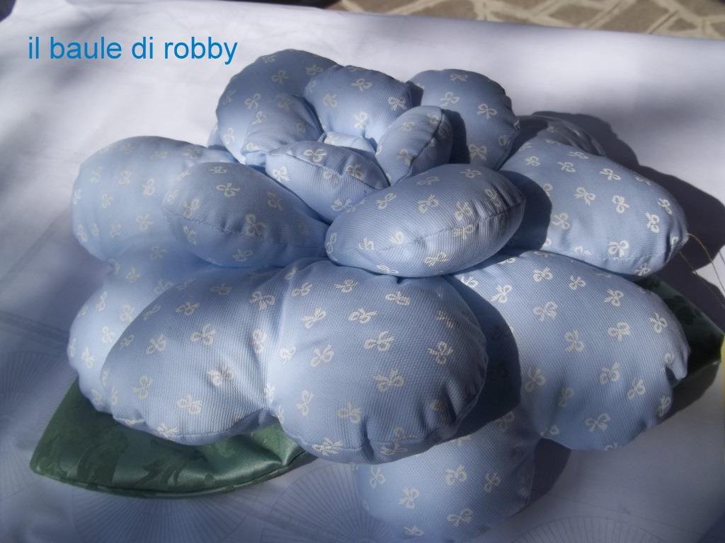 Cuscino a forma di fiore, grazioso cuscino per sedere, cuscino rotondo, morbido, decorazione per camera da letto, divano, sedia e moquette (marrone