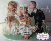 Cake topper matrimonio “Loving Trio” (personalizzabile)