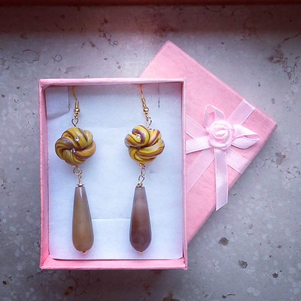 YFN Orecchini Pendenti In Argento 925 Con Pietra Di Luna Celtica - Nodo Irlandese, Ipoallergenici, Regalo Per Donne In Confezione Elegante
