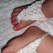 Piccoli sandali per neonata - pattern a maglia