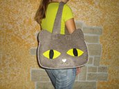 Borsa feltro a forma di gatto cucita a mano