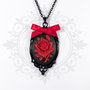 collana cammeo 30x40 nero con fiore rosa rosso. base metallo nero con fiocco in raso rosso - pin up kawaii rockabilly retro goth lolita