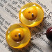 O12.14 - Orecchini pendenti con bottoni gialli