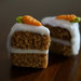 miniatures to wear - Orecchini con torta alle carote in Fimo cernit - beneficenza animali 