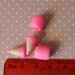 Orecchini matitina rosa fluo con perno in fimo