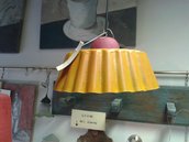 lampada creata con teglia
