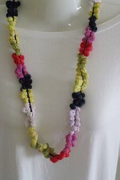 collana arricciata in cotone multicolore