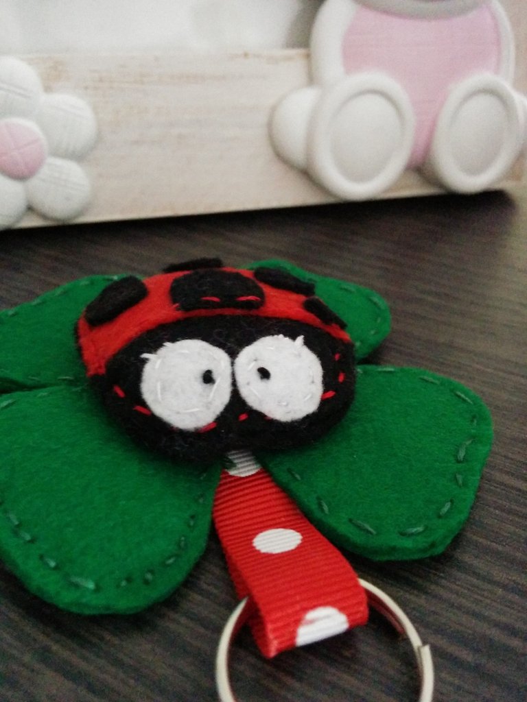Portachiavi Coccinella Portafortuna Con Ciondolo Fiore O Quadrifoglio – Simpatico Accessorio Per Borsa E Zaino